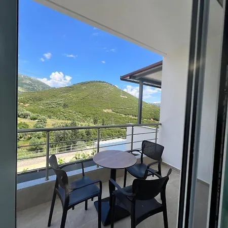 Athina Guest house Himare