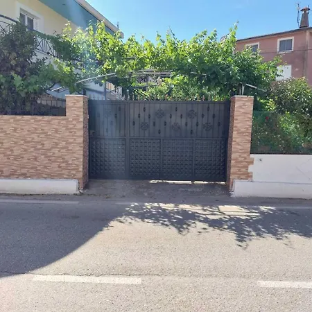 Athina Apartment Shen Vasil